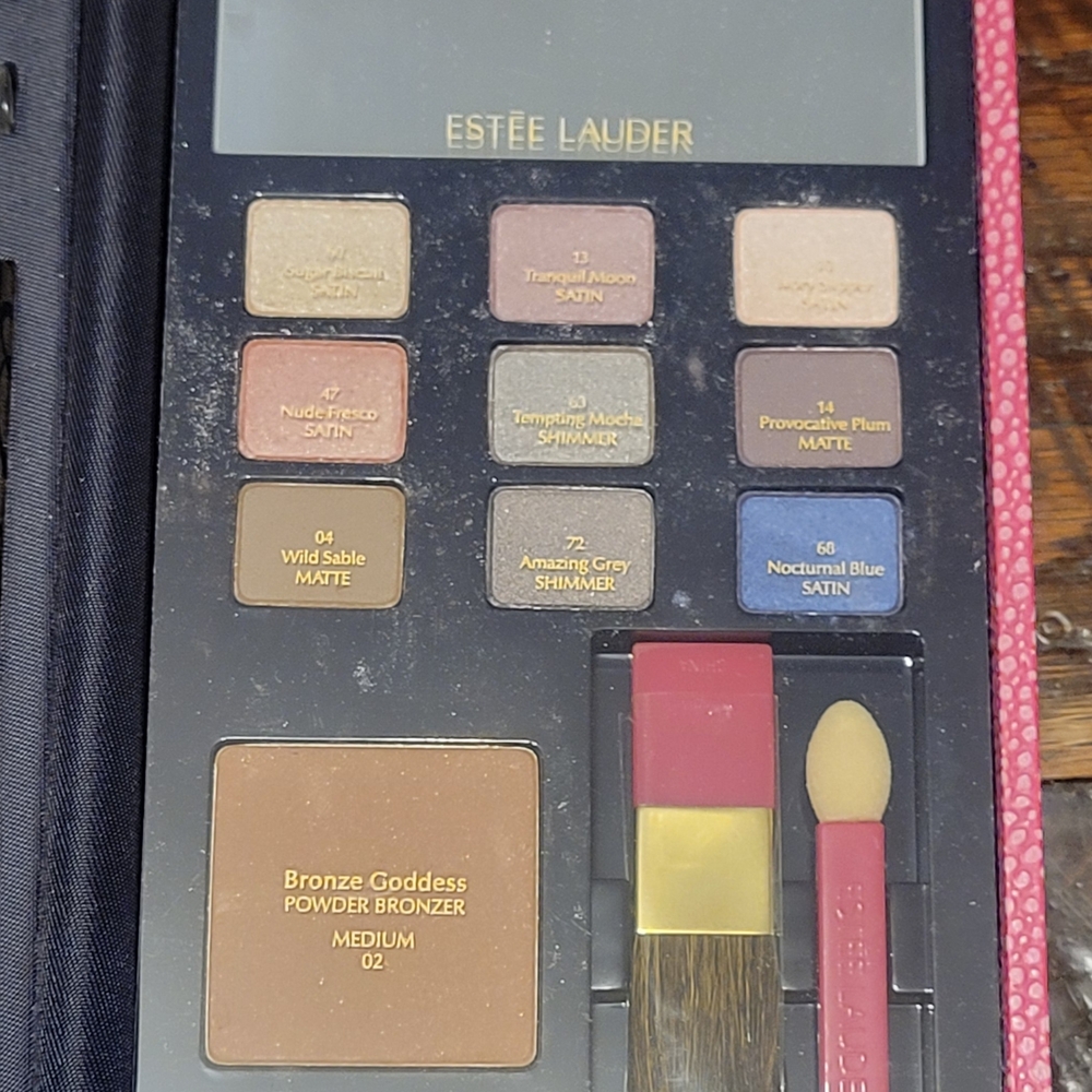 Estee Lauder Eyeshadow Palette with Lip Sticks And Blush